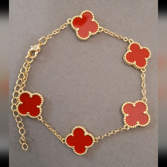 Red Clover bracelet - Picture 3 of 5